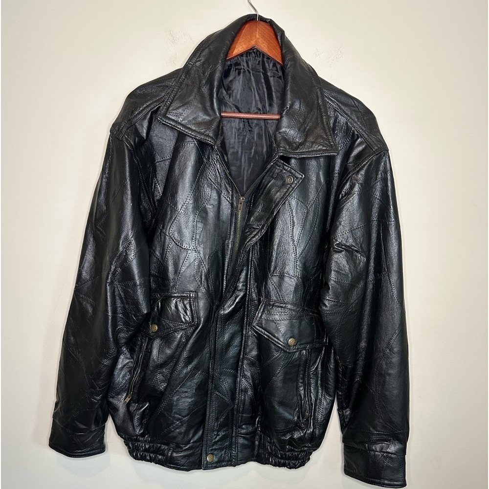 Men’s Vintage Leather Bomber Jacket with United States Air Force Insignia Size L